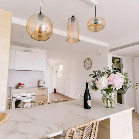 Beachfront Sea View, 75m Size And Parking Castell-Platja d’Aro