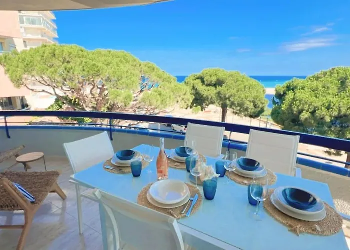 Apartment Beachfront Sea View, 75m Size And Parking Castell-Platja d’Aro