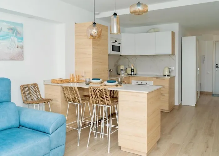 Beachfront Sea View, 75m Size And Parking * Castell-Platja d’Aro