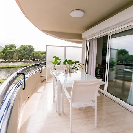 Beachfront Sea View, 75m Size And Parking *