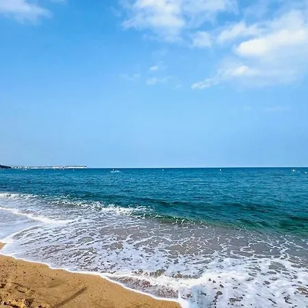 Beachfront Sea View, 75m Size And Parking Platja d'Aro
