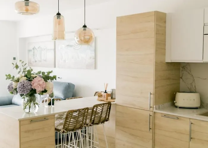 Beachfront Sea View, 75m Size And Parking * プラヤ・デアロ