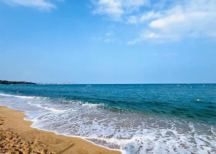 Beachfront Sea View, 75m Size And Parking プラヤ・デアロ